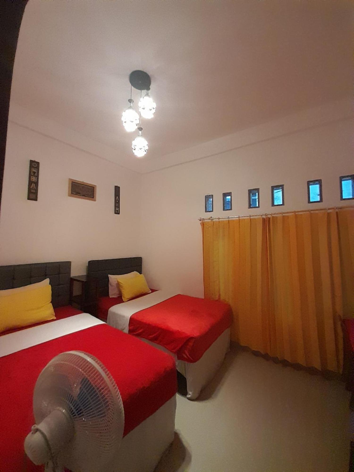 The Sanduk Homestay Rantepao Exterior foto